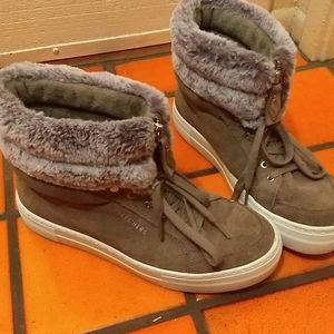 Sketchers high tops, size 9.5 Women's